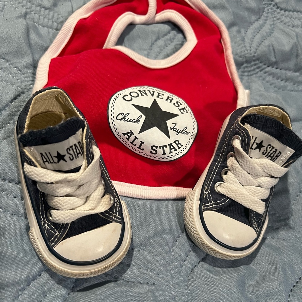 Converse all star baby shoe and bib set, classic Chuck
